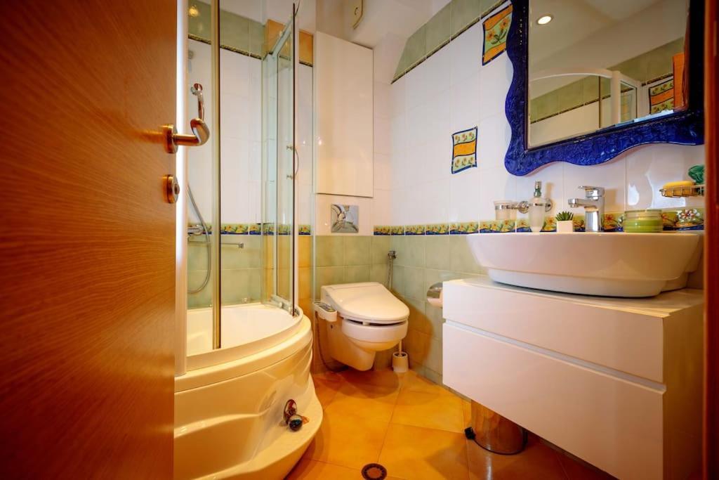 Green Apartment - Top Location, Near City Center! Sofia Exteriör bild